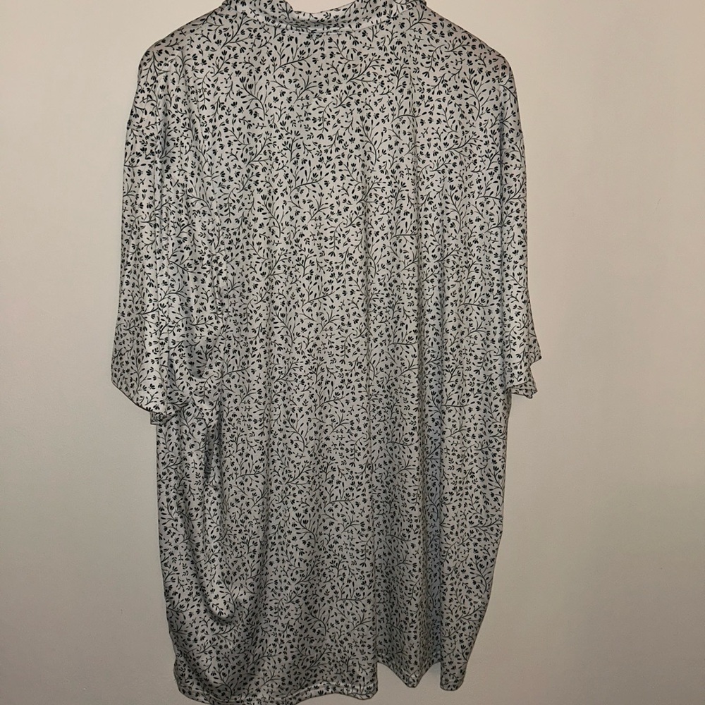 Antigua Green and White Casual Polo Shirt - Picture 4 of 6